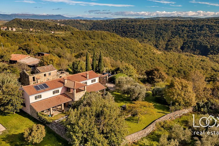 Location: Obalno - kraška, Koper, Fijeroga