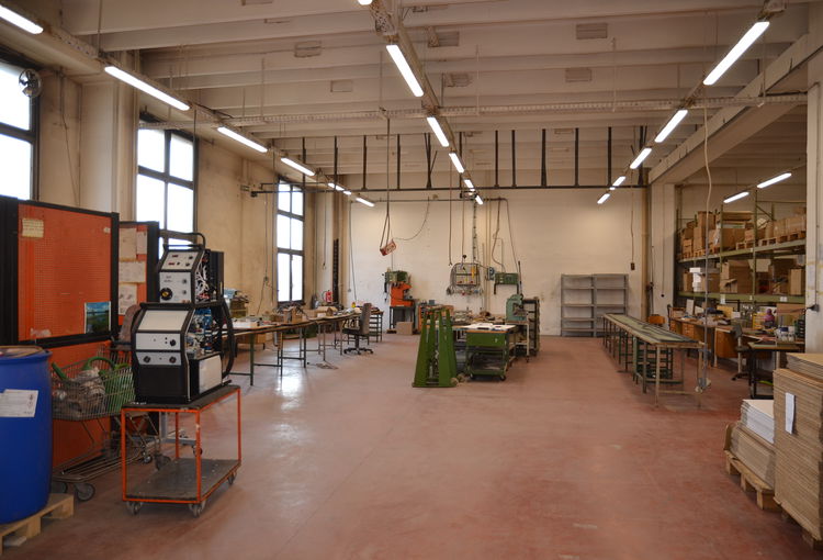 Lokacija: Ljubljana mesto, Šiška, Stegne