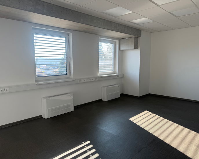 Nepremičnina: Oddaja, Poslovni prostor, Pisarna Lokacija: Ljubljana okolica, Trzin, Trzin