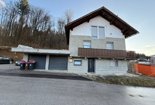 Lokacija: Ljubljana okolica, Medvode, Zavrh pod Šmarno goro