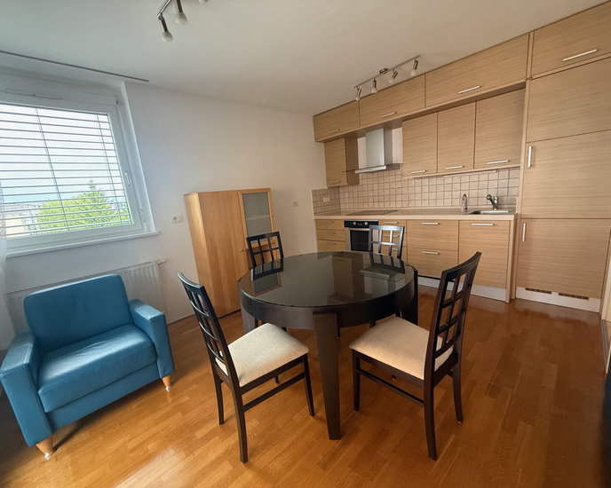 Location: Ljubljana City, Bežigrad, Bežigrad