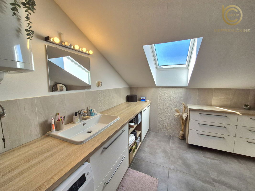 Lokacija: Ljubljana okolica, Domžale, Nožice