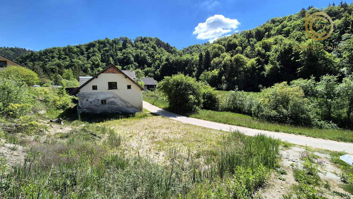 Lokacija: Ljubljana okolica, Ivančna Gorica, Višnja Gora