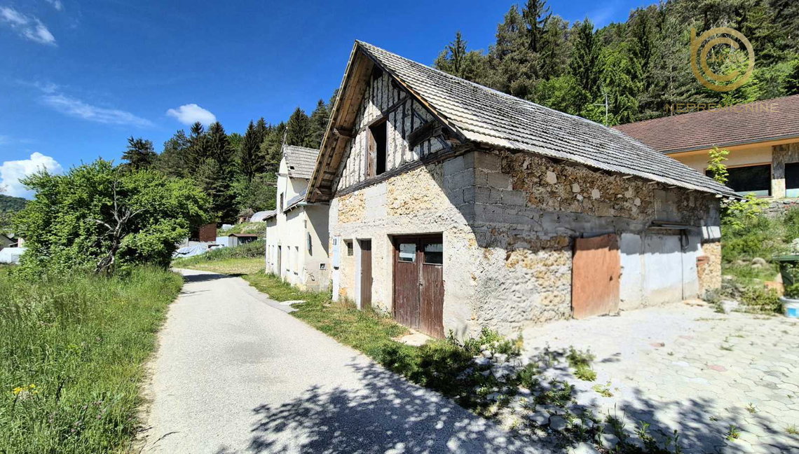 Lokacija: Ljubljana okolica, Ivančna Gorica, Višnja Gora