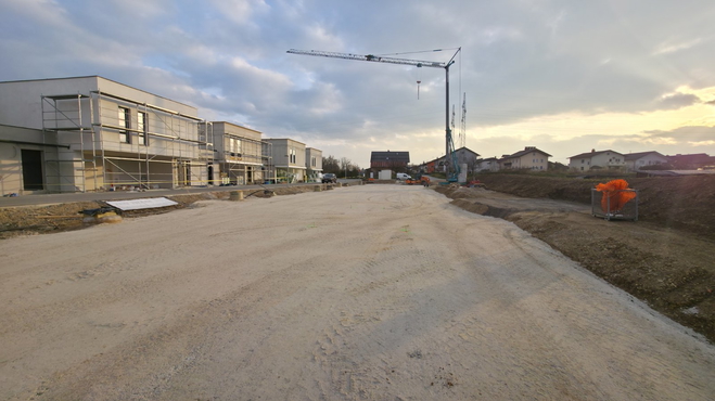 Lokacija: Ljubljana mesto, Moste-Polje, Zg. Zadobrova