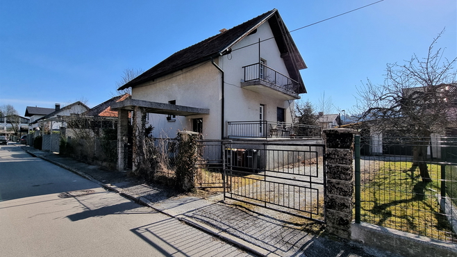 Lokacija: Ljubljana okolica, Domžale, Domžale