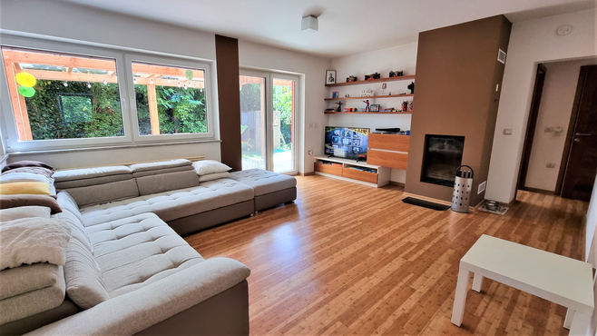 Lokacija: Ljubljana okolica, Lukovica, Šentvid pri Lukovici