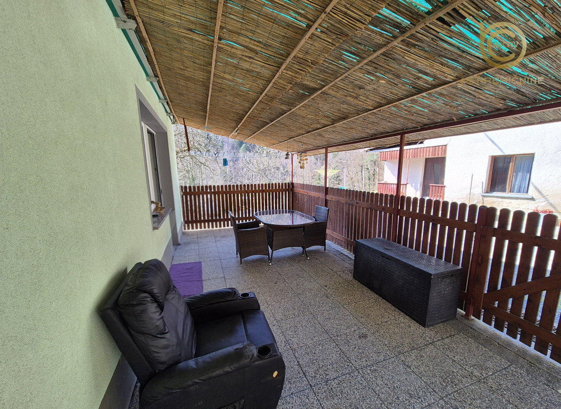 Lokacija: Ljubljana okolica, Vrhnika, Drenov grič