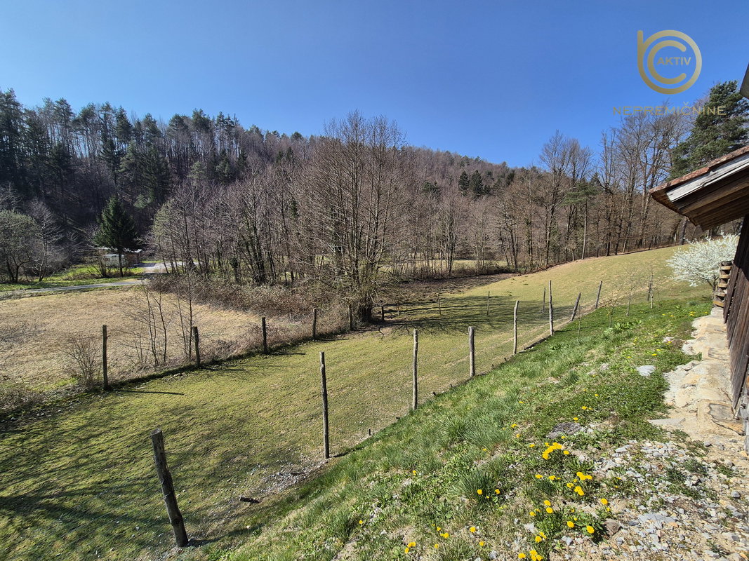 Lokacija: Ljubljana okolica, Vrhnika, Drenov grič