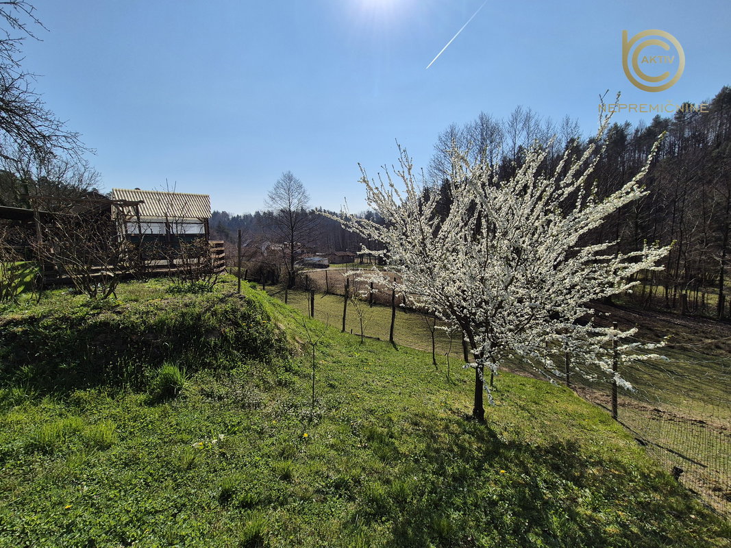 Lokacija: Ljubljana okolica, Vrhnika, Drenov grič