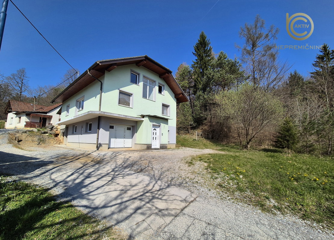 Lokacija: Ljubljana okolica, Vrhnika, Drenov grič