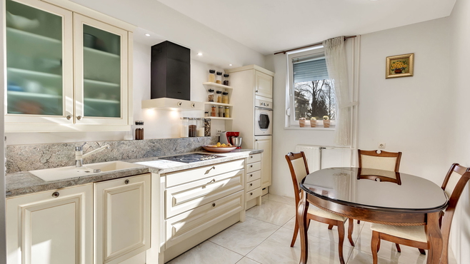 Lokacija: Ljubljana mesto, Bežigrad, Črnuče