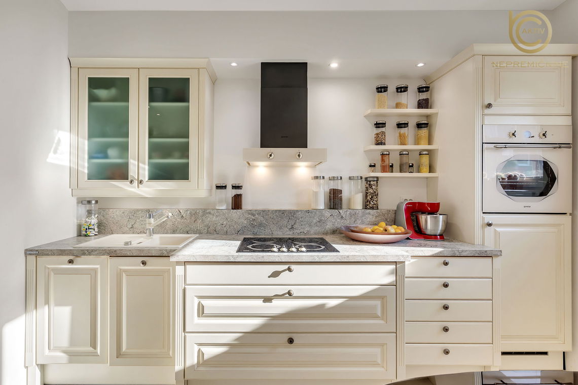 Lokacija: Ljubljana mesto, Bežigrad, Črnuče