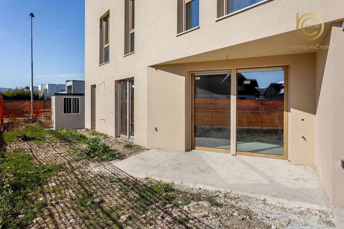 Lokacija: Ljubljana okolica, Domžale, Spodnje Jarše