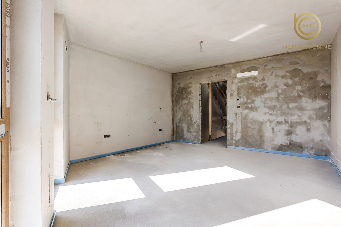 Lokacija: Ljubljana okolica, Domžale, Spodnje Jarše