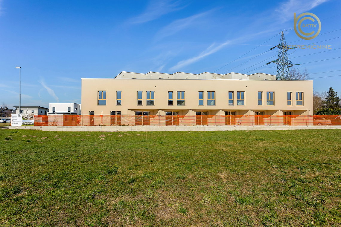 Lokacija: Ljubljana okolica, Domžale, Spodnje Jarše