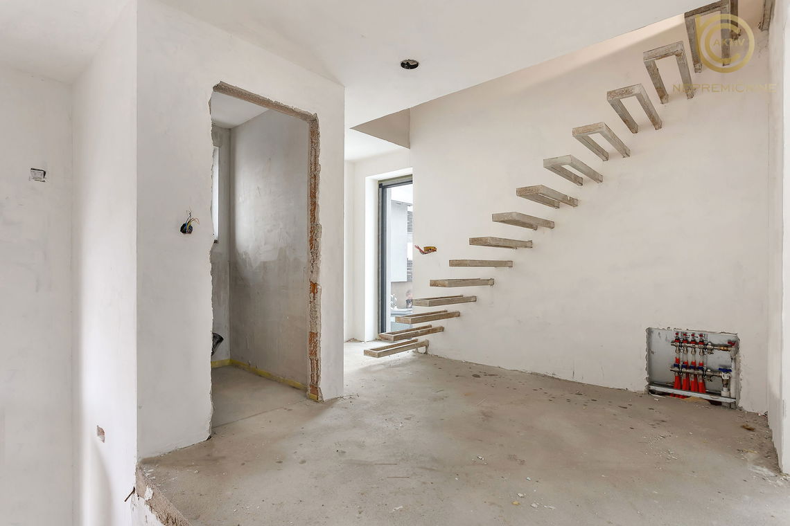 Lokacija: Ljubljana okolica, Mengeš, Mengeš