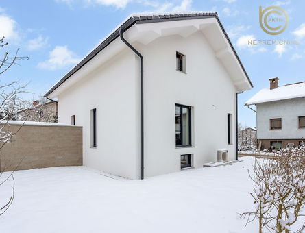 Lokacija: Ljubljana okolica, Mengeš, Mengeš