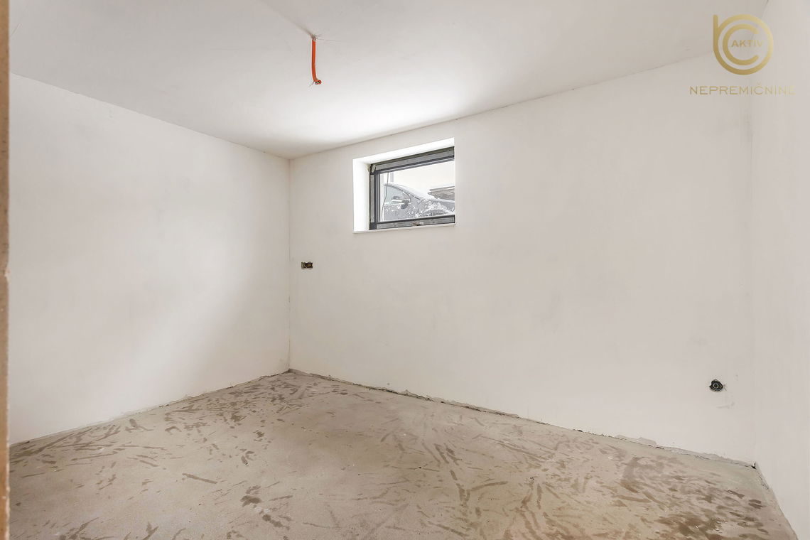 Lokacija: Ljubljana okolica, Mengeš, Mengeš