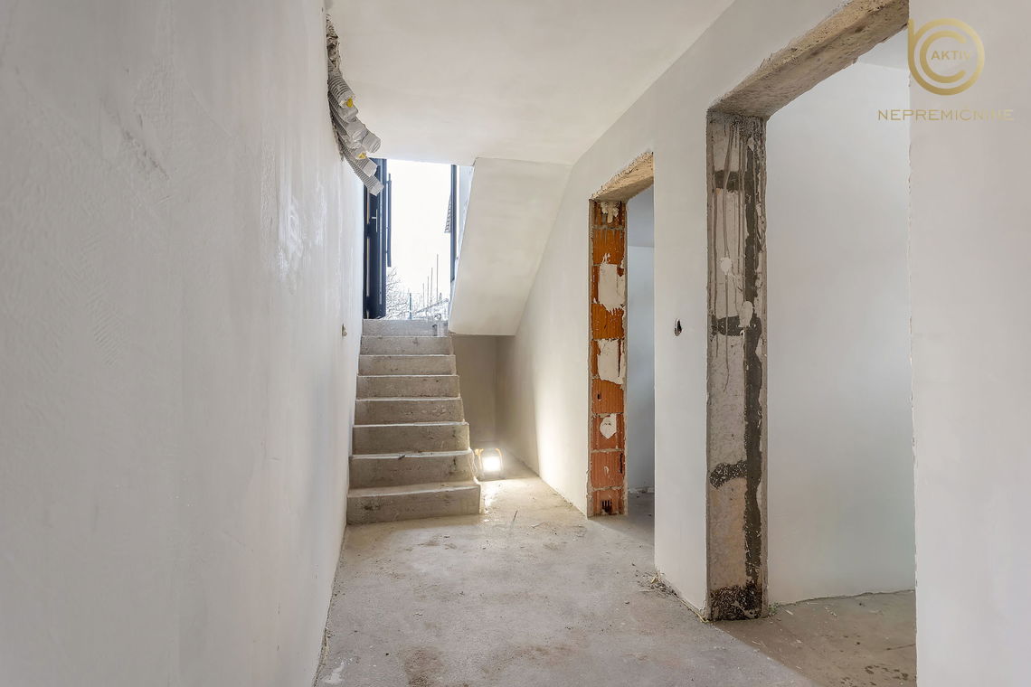 Lokacija: Ljubljana okolica, Mengeš, Mengeš