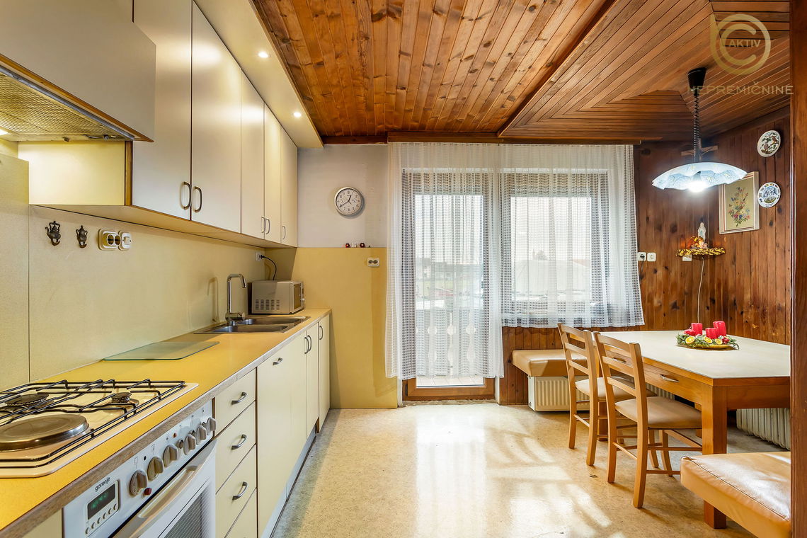 Lokacija: Ljubljana okolica, Domžale, Nožice