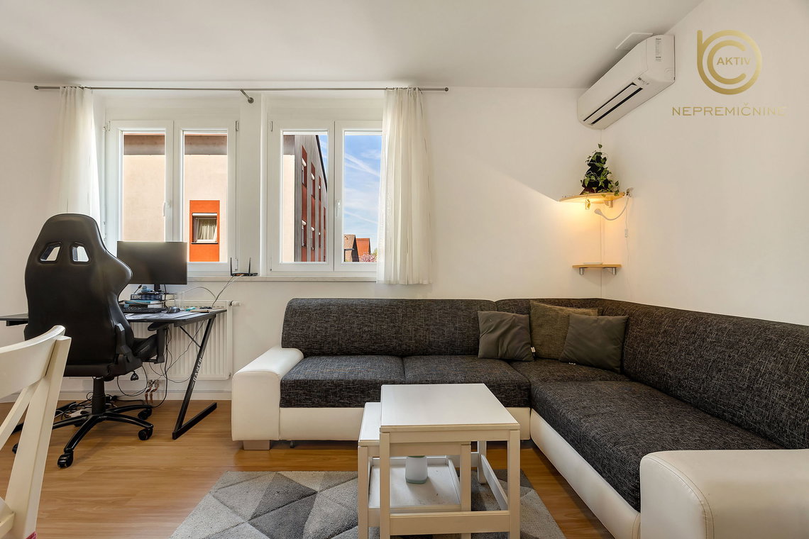 Lokacija: Ljubljana mesto, Šiška, Šiška