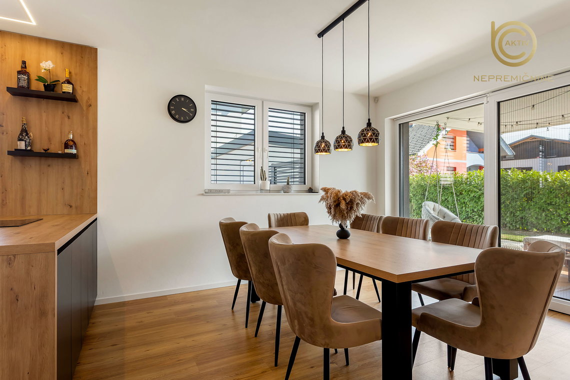 Lokacija: Ljubljana okolica, Domžale, Domžale