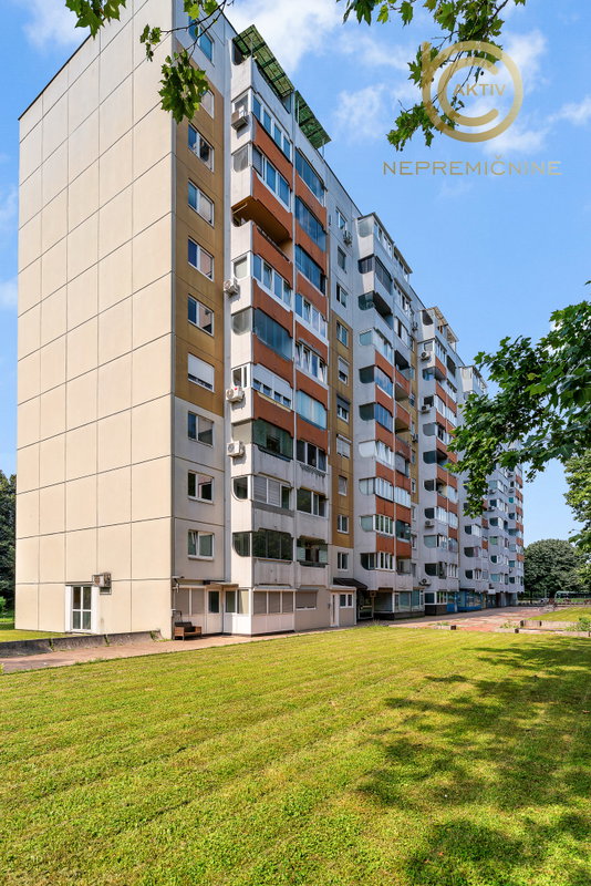 Lokacija: Ljubljana mesto, Šiška, Dravlje