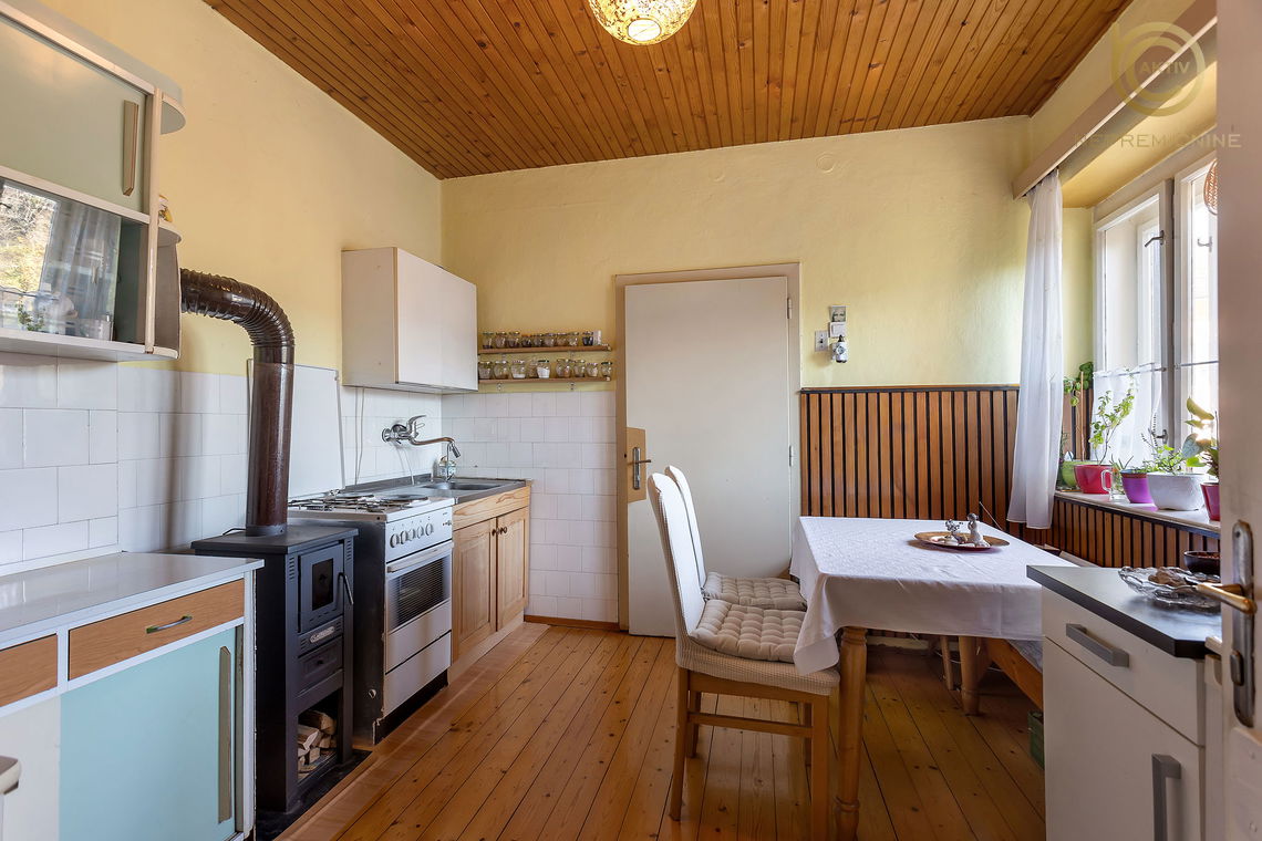 Lokacija: Gorenjska, Radovljica, Lesce