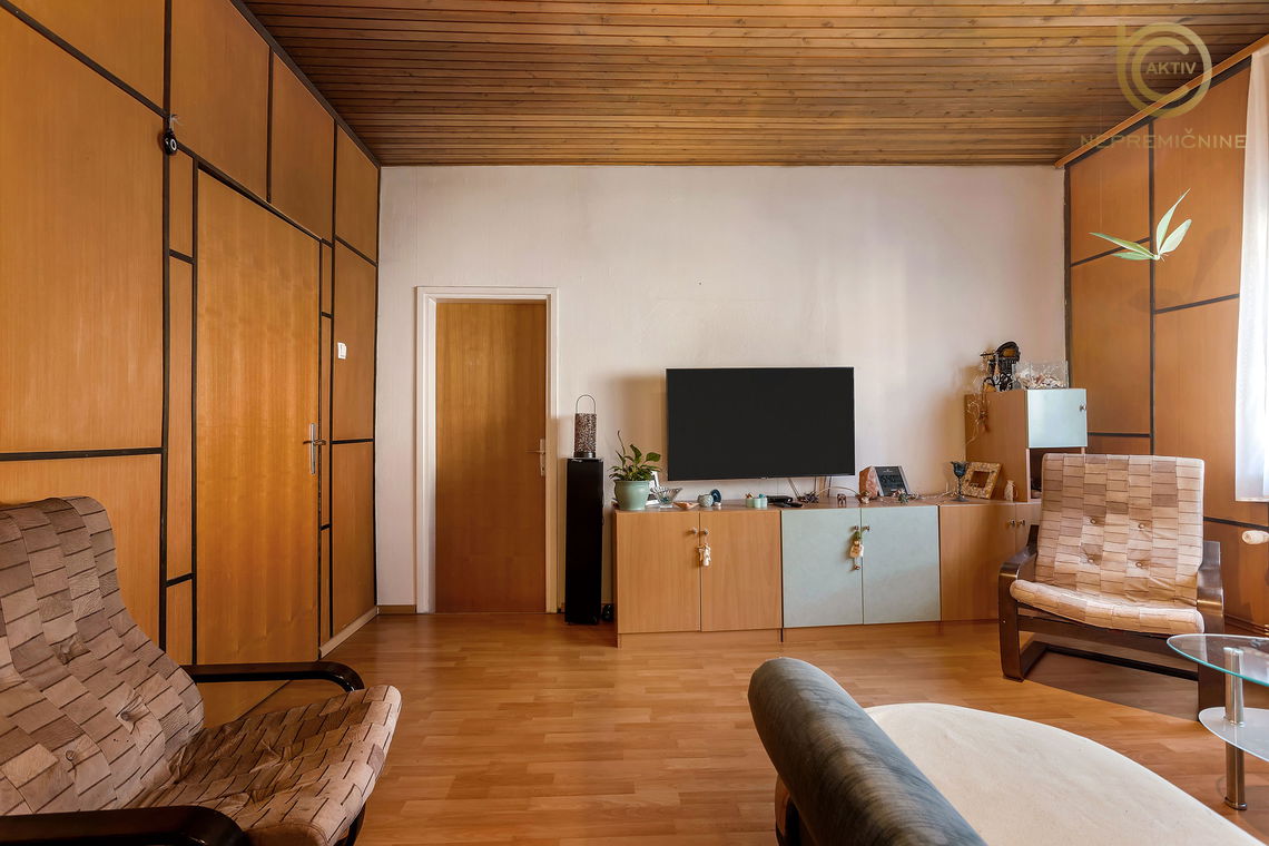 Lokacija: Gorenjska, Radovljica, Lesce