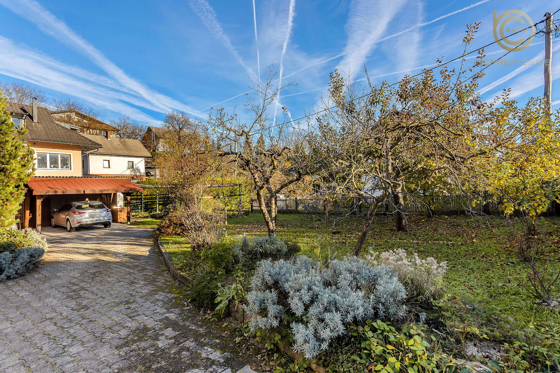 Lokacija: Gorenjska, Radovljica, Lesce