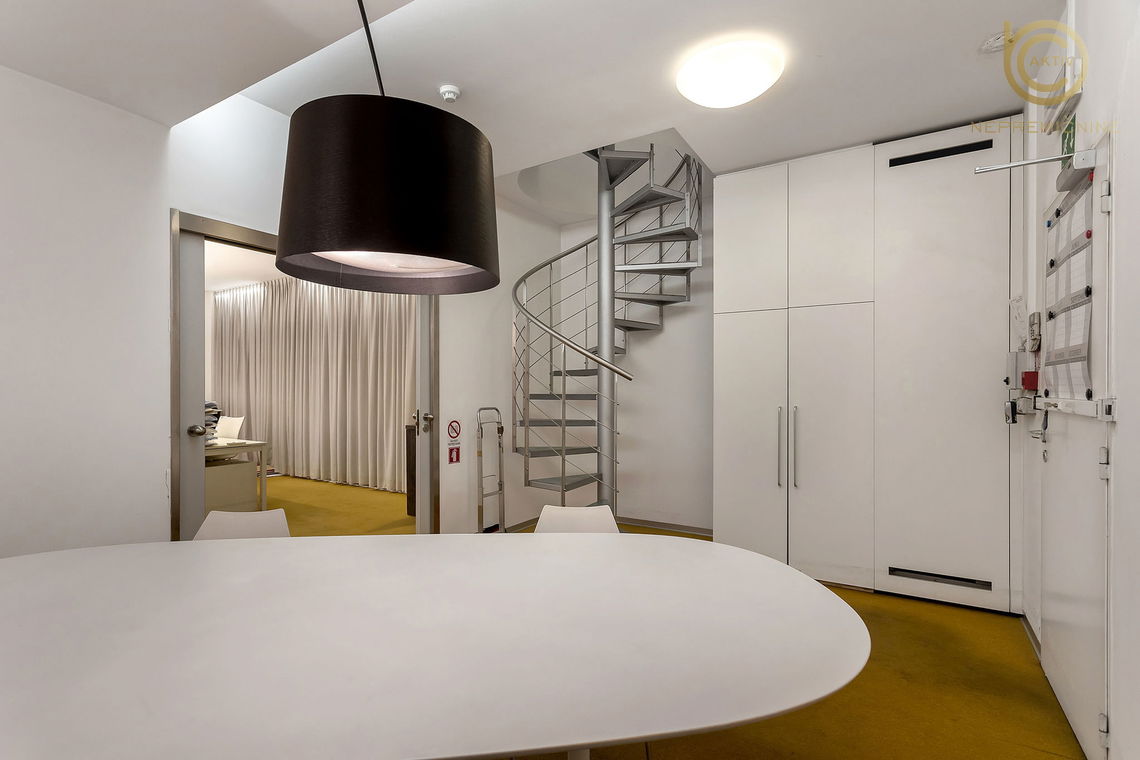 Lokacija: Ljubljana okolica, Trzin, Trzin