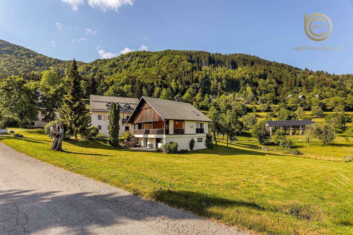 Lokacija: Gorenjska, Škofja Loka, Podvrh
