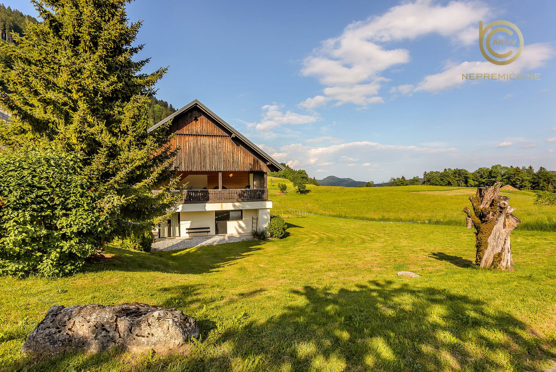 Lokacija: Gorenjska, Škofja Loka, Podvrh