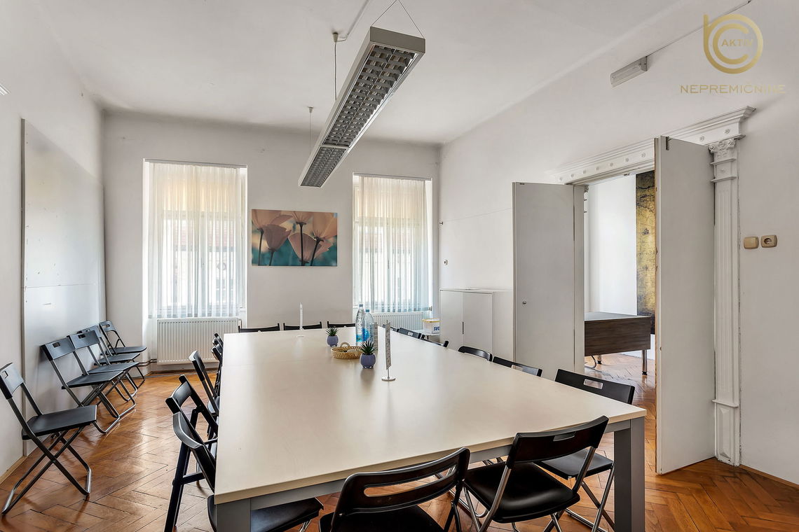 Lokacija: Gorenjska, Kranj, Center