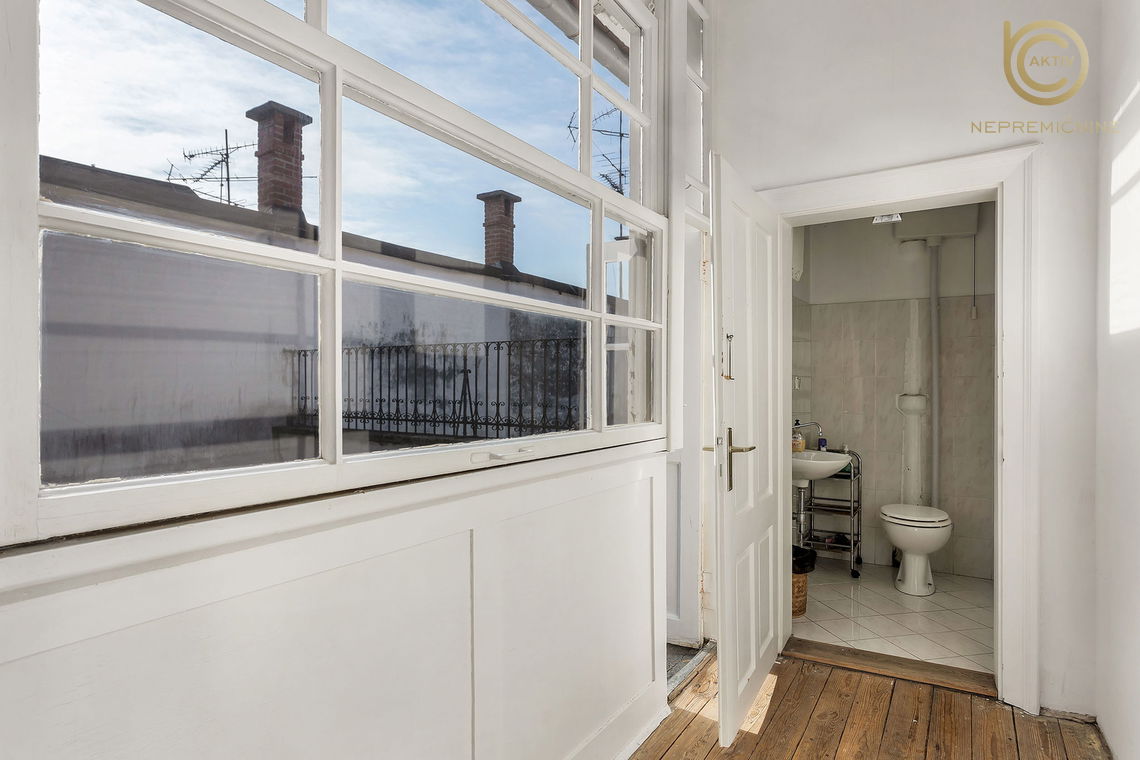 Lokacija: Gorenjska, Kranj, Center