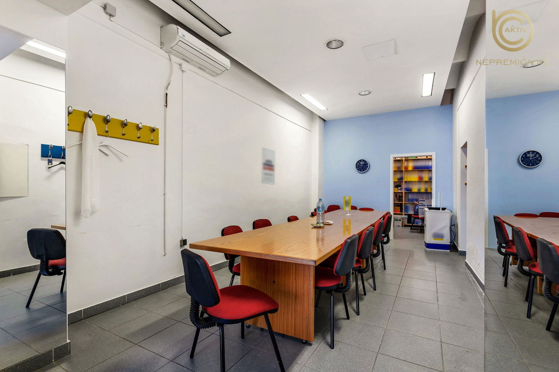 Lokacija: Gorenjska, Kranj, Center