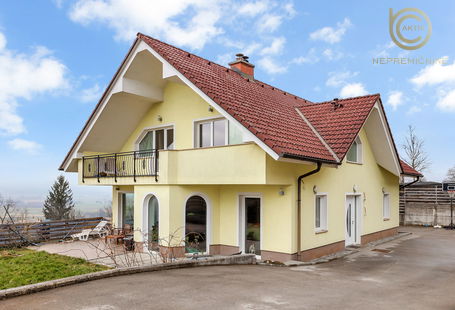 Lokacija: Ljubljana okolica, Grosuplje, Spodnja Slivnica