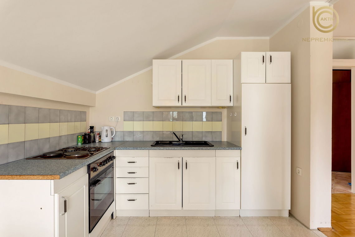 Lokacija: Ljubljana okolica, Moravče, Stegne