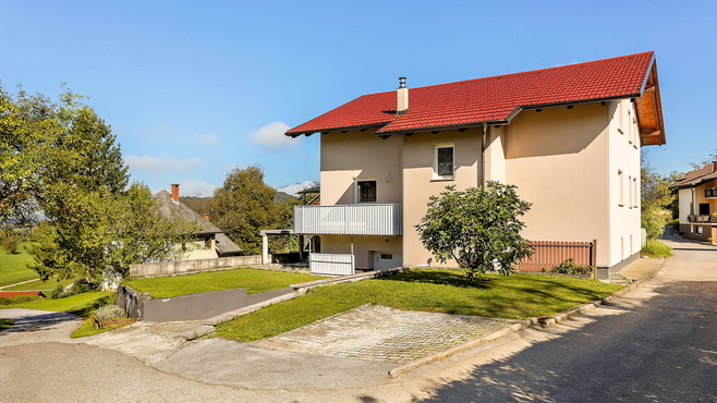 Lokacija: Ljubljana okolica, Moravče, Stegne