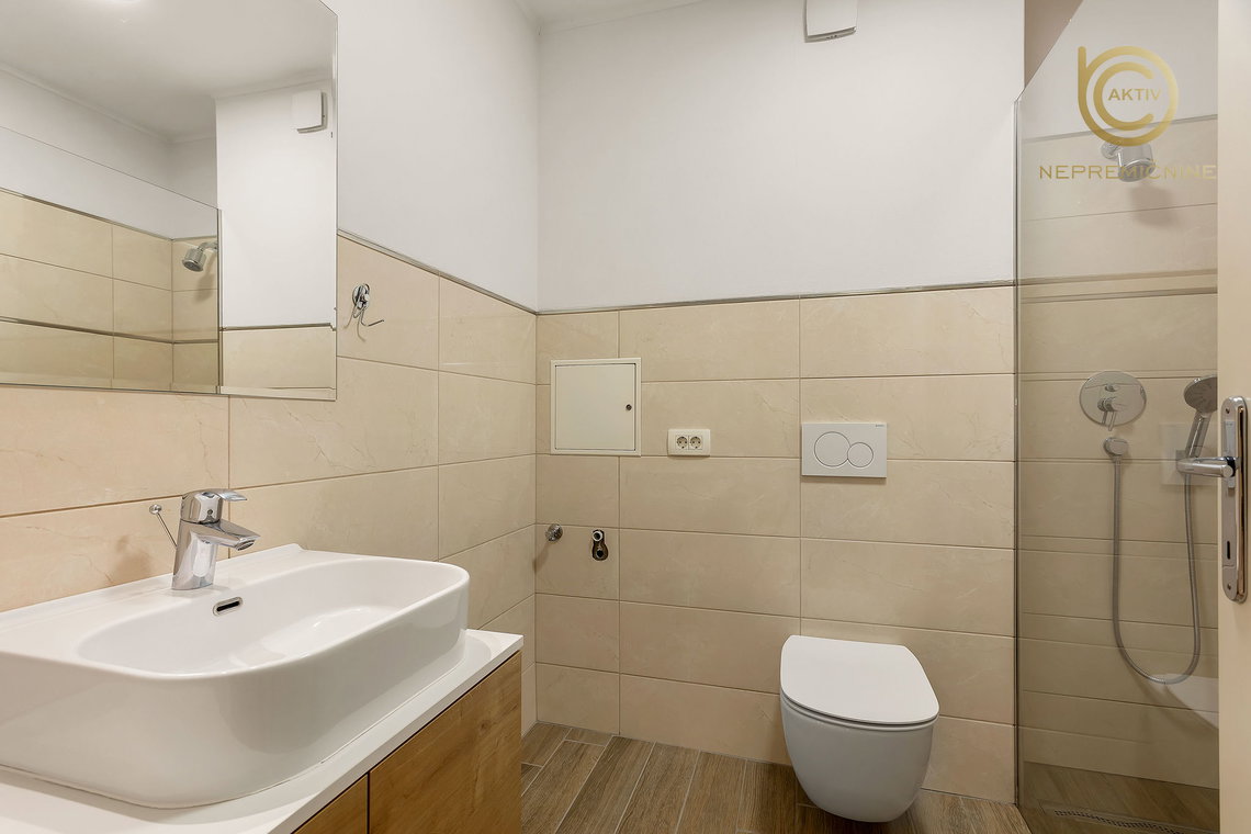 Lokacija: Ljubljana mesto, Moste-Polje, Štepanjsko naselje