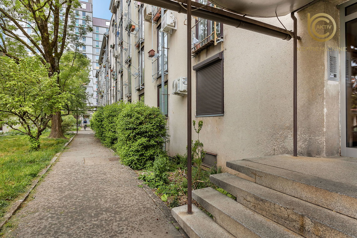 Lokacija: Ljubljana mesto, Center, Tabor