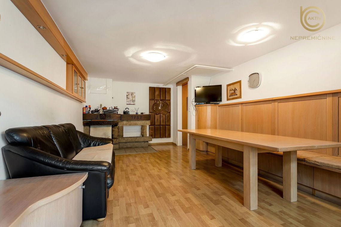 Lokacija: Ljubljana okolica, Domžale, Vir