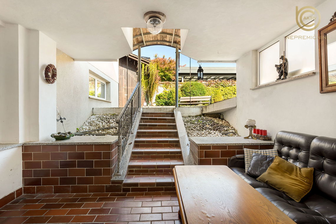 Lokacija: Ljubljana okolica, Domžale, Vir