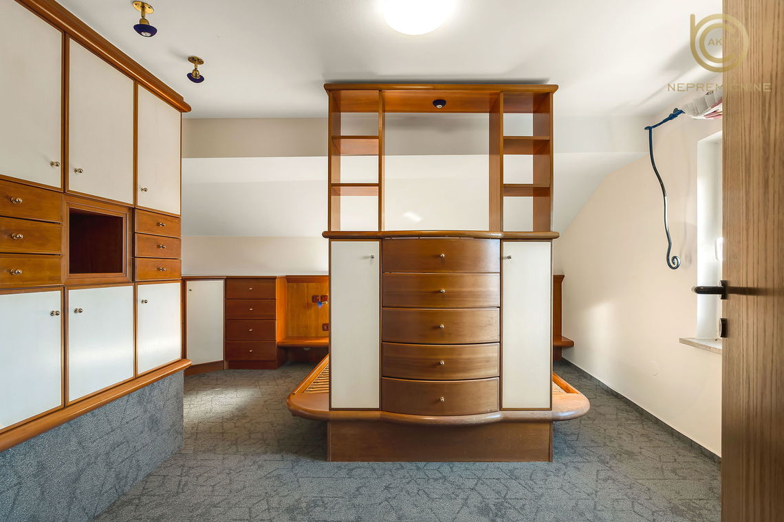 Lokacija: Ljubljana okolica, Domžale, Vir