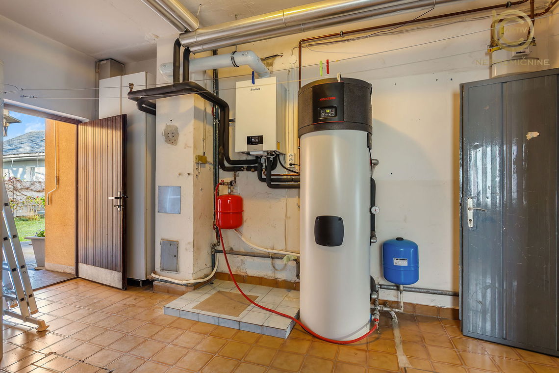 Lokacija: Ljubljana okolica, Domžale, Vir