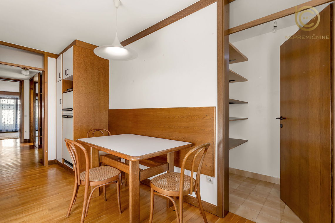 Lokacija: Ljubljana okolica, Domžale, Vir