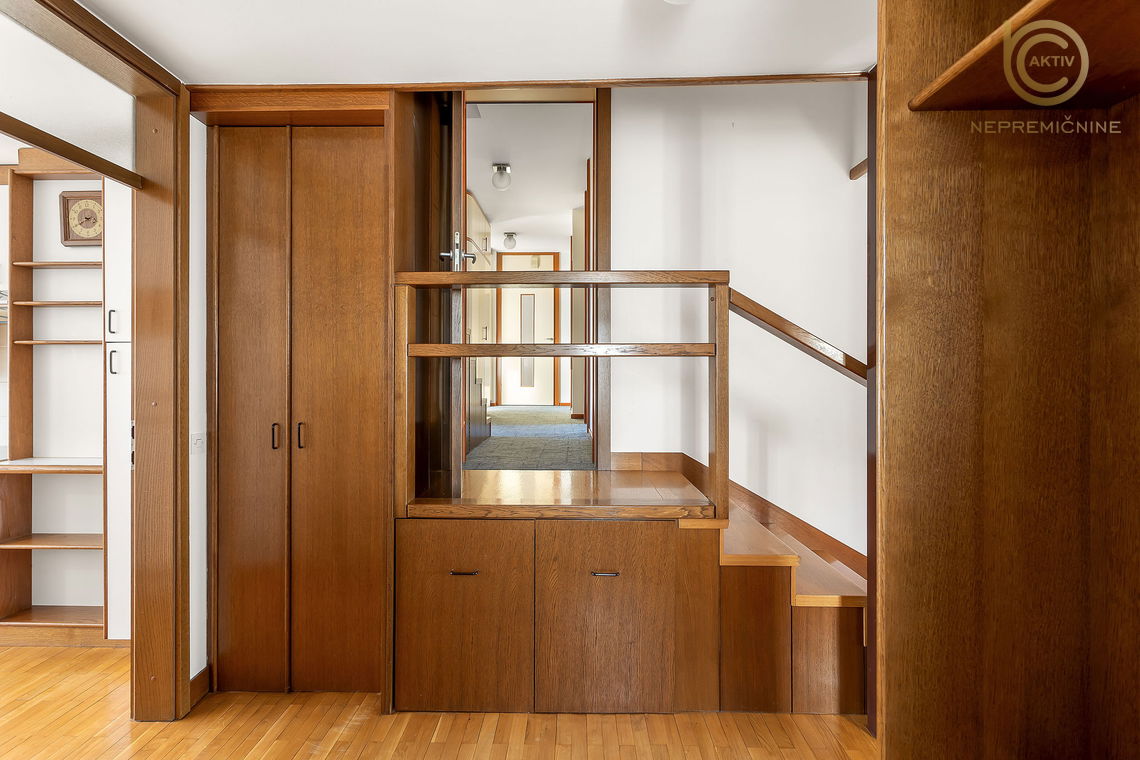 Lokacija: Ljubljana okolica, Domžale, Vir