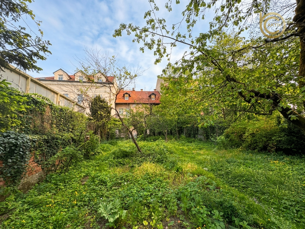 Lokacija: Ljubljana mesto, Center, Center