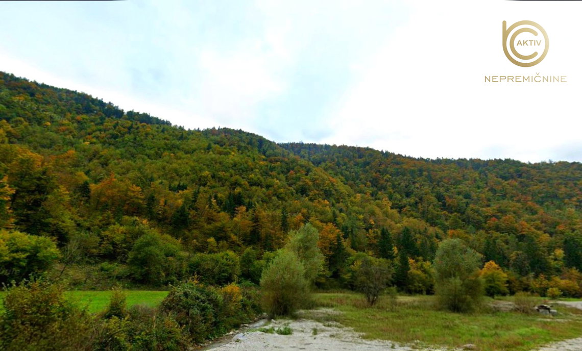 Lokacija: Ljubljana okolica, Kamnik, Črna pri Kamniku